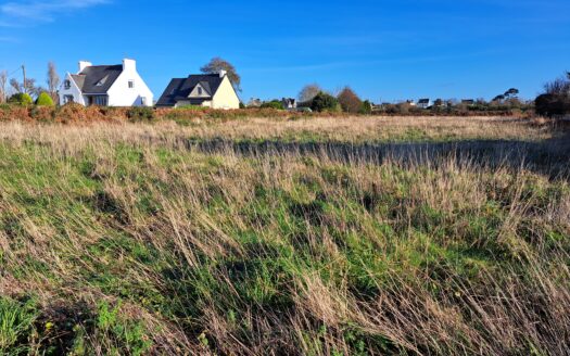 Terrain constructible de 391 m² à Plouguerneau – à 1 km de la plage de Saint-Cava